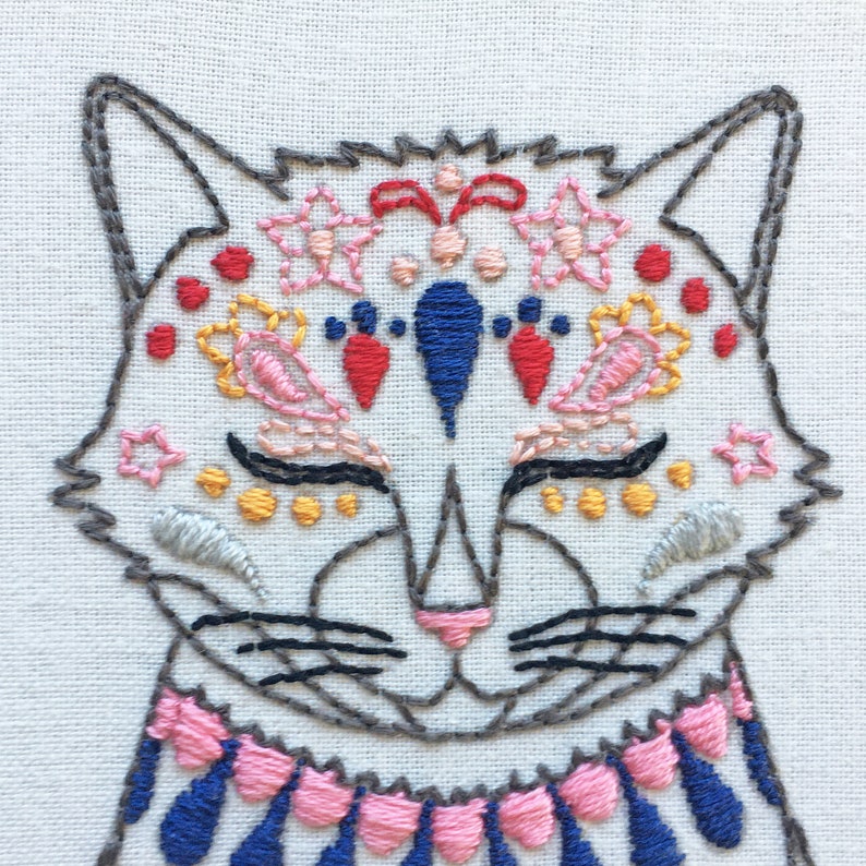 Cinnamon Stitching - Cat Embroidery Kit